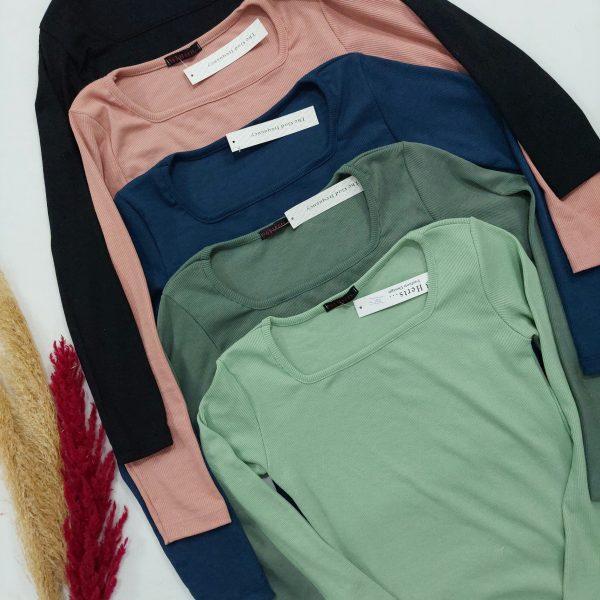 بلوز آستین بلند کبریتی زنانه یقه خشتی